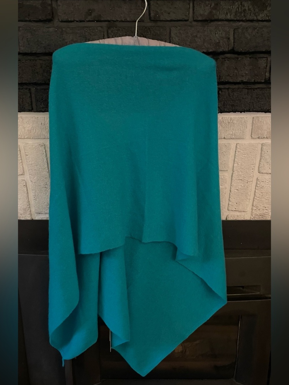 In 2 by 2Cashmere V-Neck Poncho/Topper in Peacock